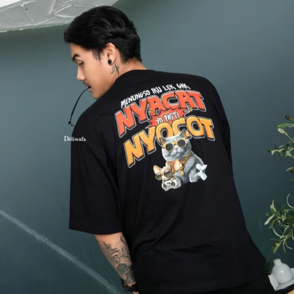 Kaos T-shirt Autentic Deliwafa Nyacat Nyocot Bigsize Kaos Regular Deliwafa Pria Wanita Oversize