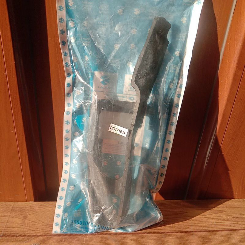 Chain Guard Karet Swing Arm Bajaj Pulsar 220