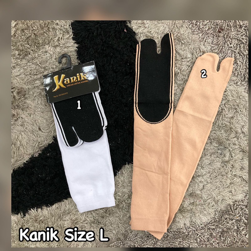 kaos kaki kanik Size L