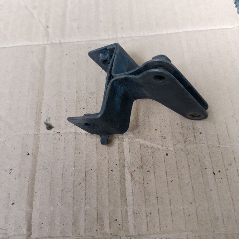 Bracket brecket braket breket pangkon dudukan klakson Honda Megapro primus megapro lama gl pro asli 