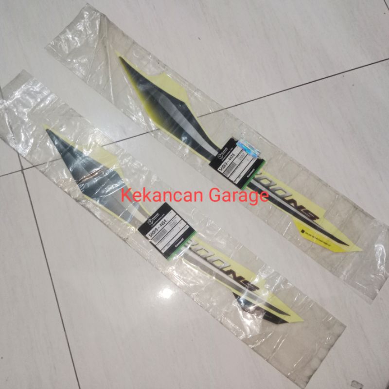 Striping Body belakang Pulsar 200 NS Original (Sebelah KIRI)