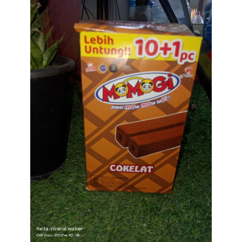 

MOMOGI Stick COKELAT 1 box@10 pcs+1pcs @12g