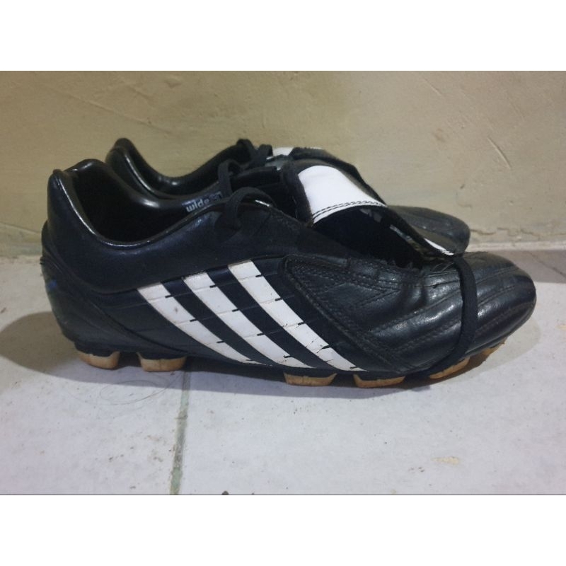 Sepatu bola Adidas Predator Powerswerve HG Original
