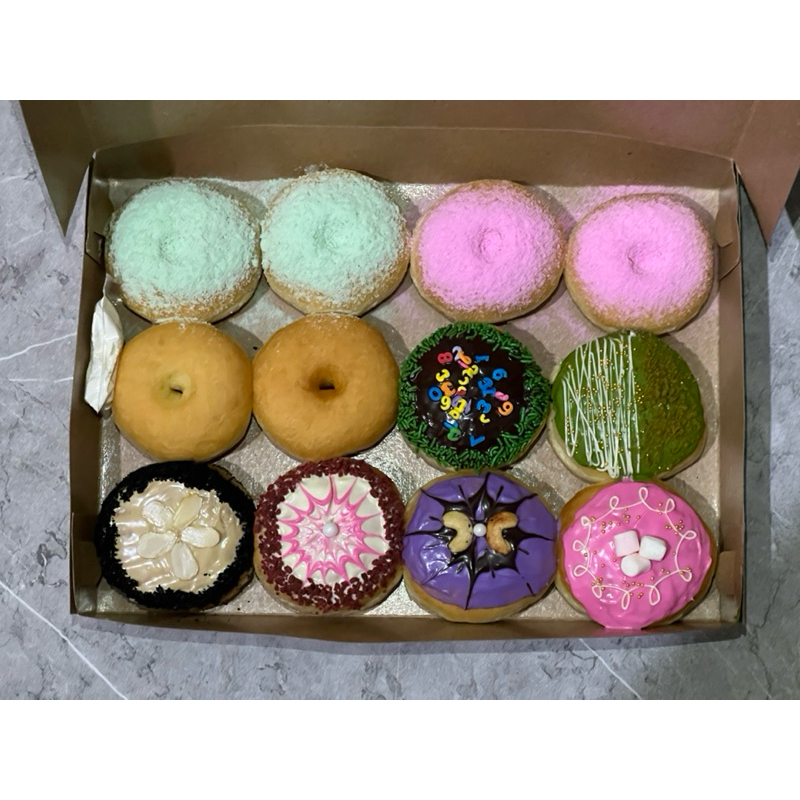 

Donat Susu Premium | Pilih Rasa & Topping Favoritmu!