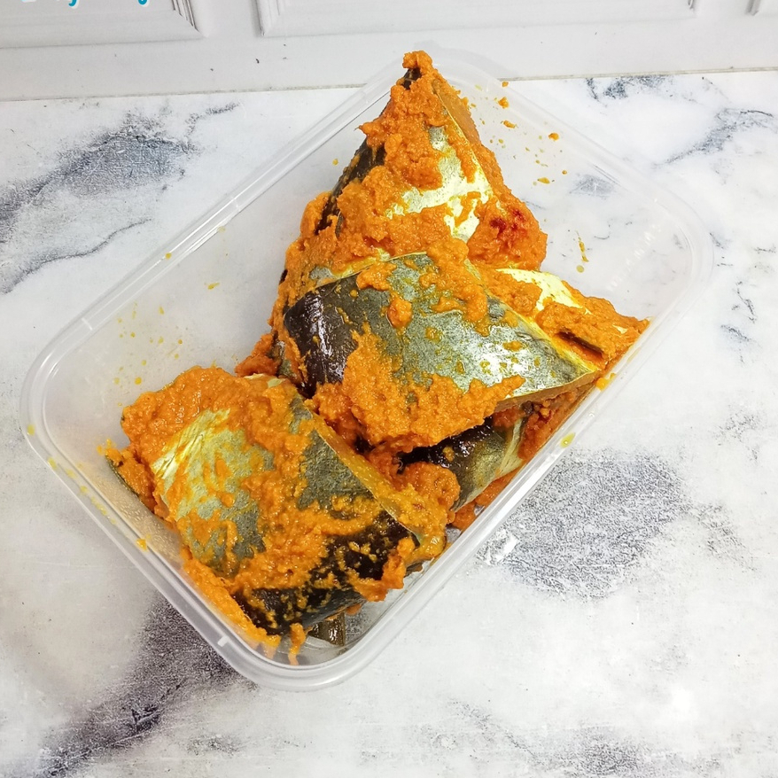 

PASAR ONLINE MURAH - IKAN PATIN UNGKEP BUMBU KUNING 500GR