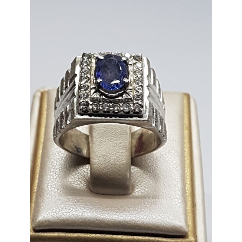 natural blue safir ( Srilanka )