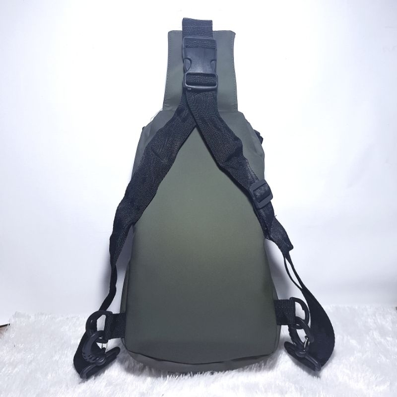 SLINGBAG COWOK TAS SELEMPANG TAS RANSEL COWOK KEKINIAN