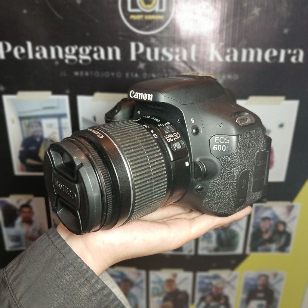 Canon EOS 600D + lensa kit Second (Kamera DSLR)