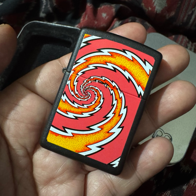 Zippo Rare Lightning Twist New Old Stock NOS