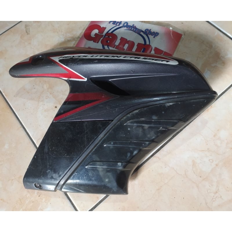 Sayap tangki kanan TIGER REVO NEW original bekas