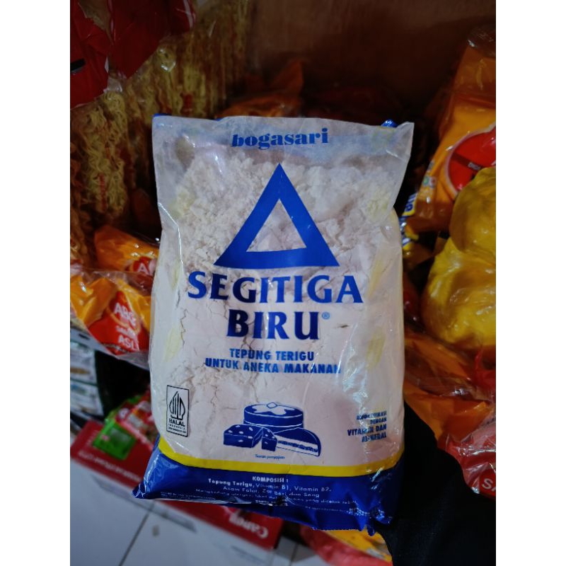 

Tepung Segitiga Biru