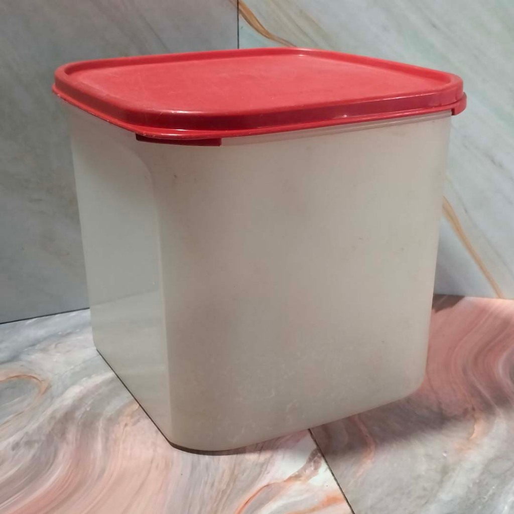 MM SQUARE 4 LT TUPPERWARE SECOND-52