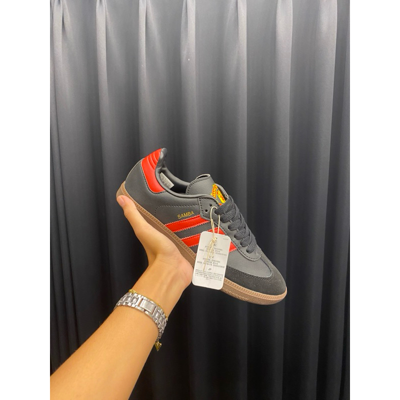 Sepatu Adds Samba x Manchester United