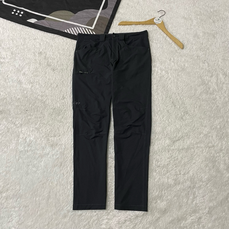 celana outdoor Research