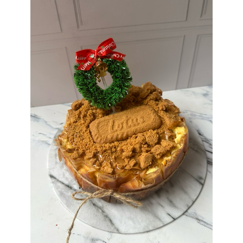 

XMAS LOTUS BISCOFF CHEESECAKE
