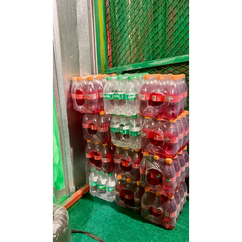 

Fanta Strawberry dan Sprite 250 ML