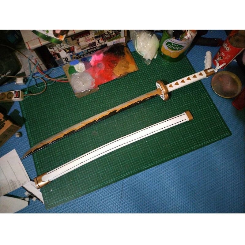 [Pre Order] Standard Nichirin - Zenitsu Agatsuma, Kimetsu No Yaiba, properti cosplay bahan dari kayu