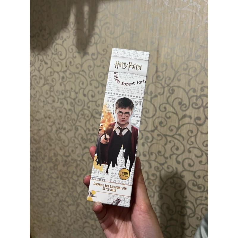 

Miniso x Harry Potter Blind Box Pen Wand