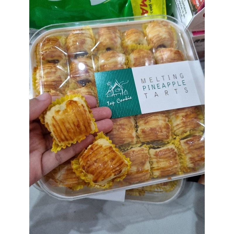 

(PO READY 2 DESEMBER 2024) Order sekarang ya NASTAR MALAYSIA TOP COPKIES MELTING PINEAPPLE TARTS OLEH OLEH MALAYSIA | NASTAR TOP COOKIES NASTAR VIRAL DI MALAYSIA