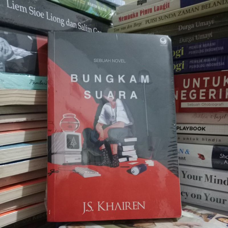 Bungkam Suara. Sebuah Novel