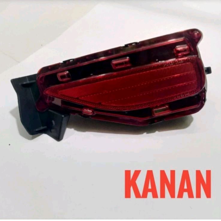 Lampu Reflektor bumper belakang Fortuner VRZ tahun 2016 - 2018