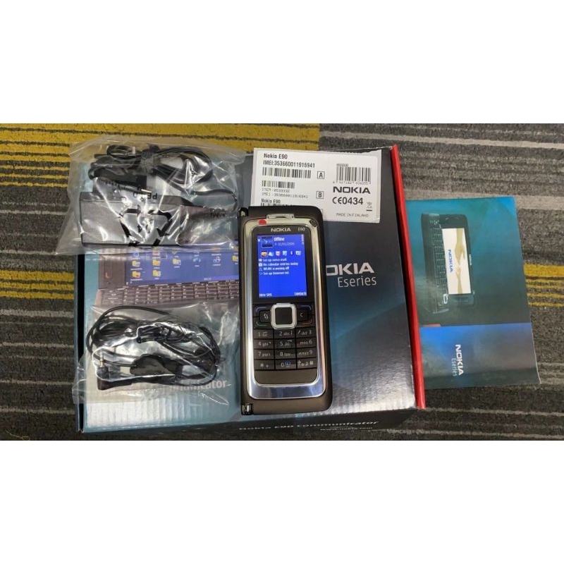 Nokia E90 Communicator original fullset BNOB GRESS New antisadap