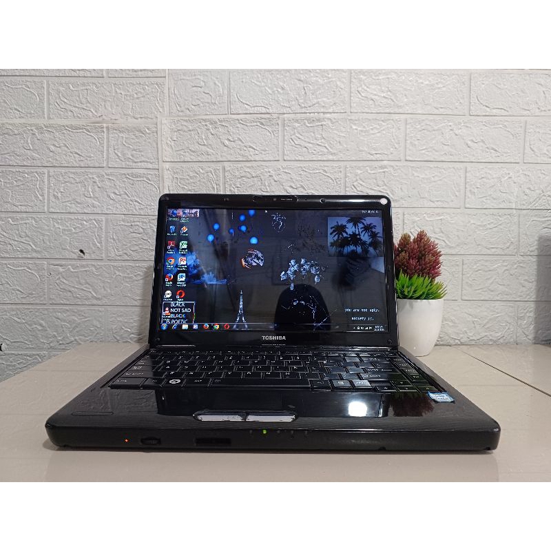 Laptop Second 1Jutaan.Laptop Toshiba Satelite L510,Core i3,Ram 4,Hdd 500Gb.Siap Pakai No Minus