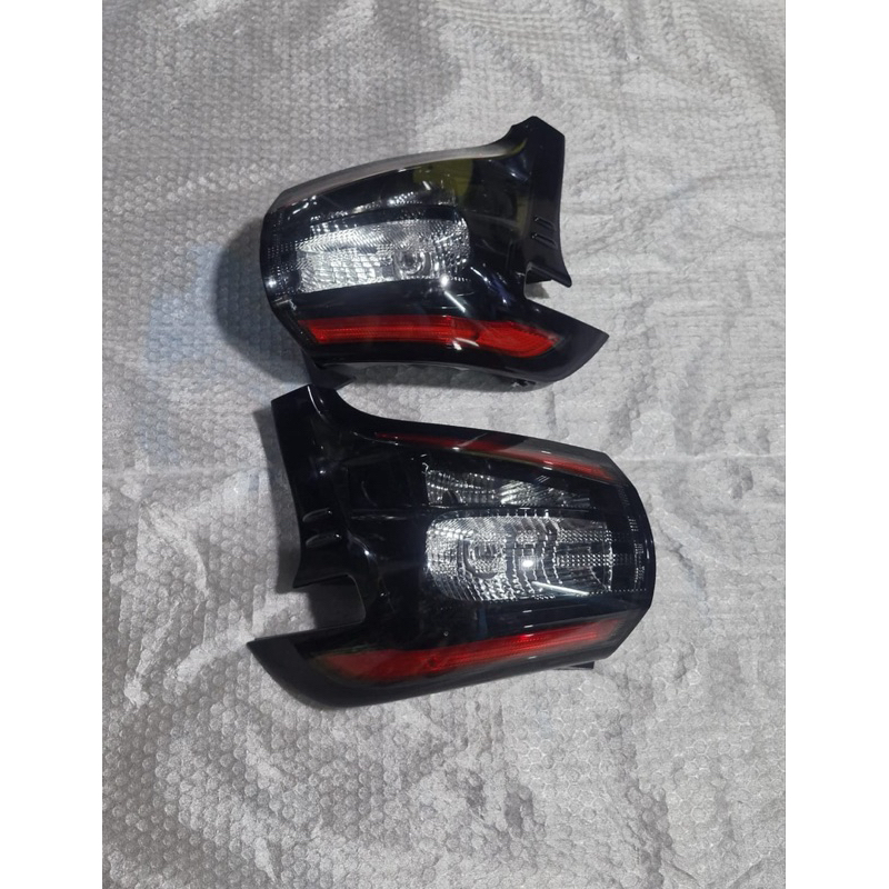 stoplamp Lampu belakang toyota sienta Q