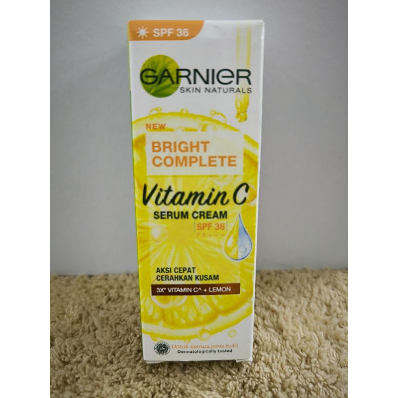 Garnier Bright Complete Vitamin C Serum Cream spf36