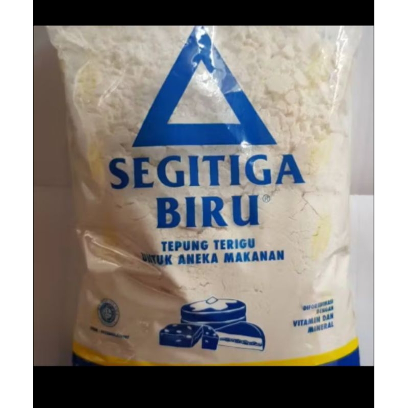 

1 DUS / KARTON TEPUNG TERIGU SEGITIGA 1KG ISI 12 PAK