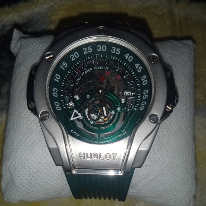 jam tangan pria Hublot premium stok terbatas limited edition