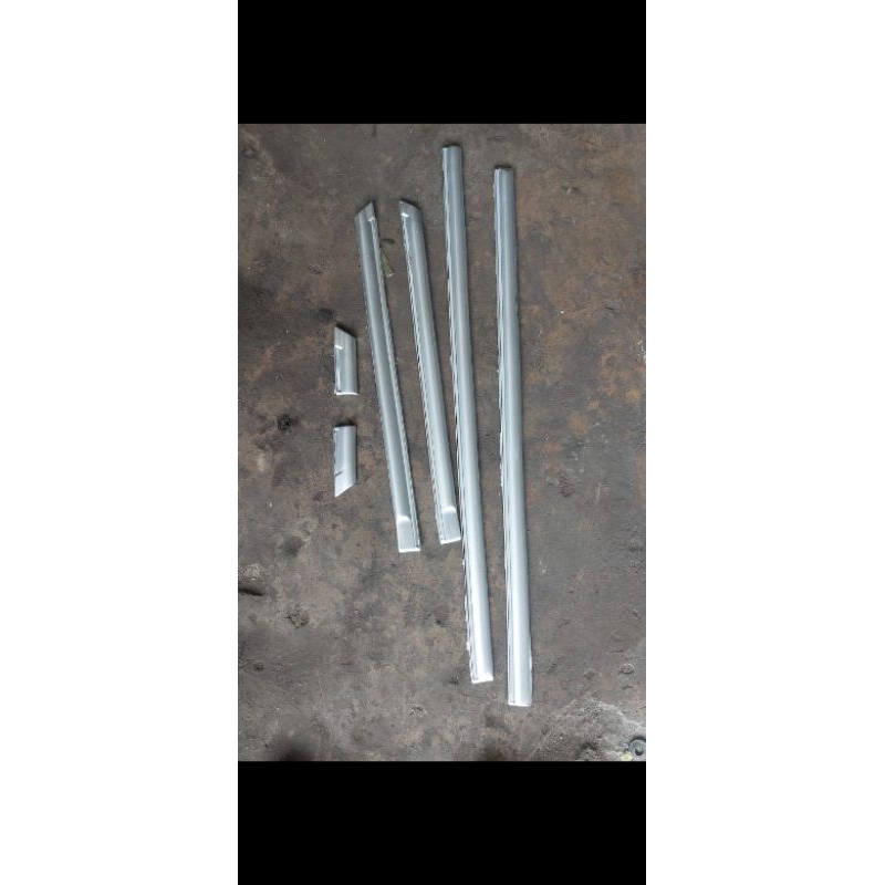 list moulding satuset  Corolla  twincam