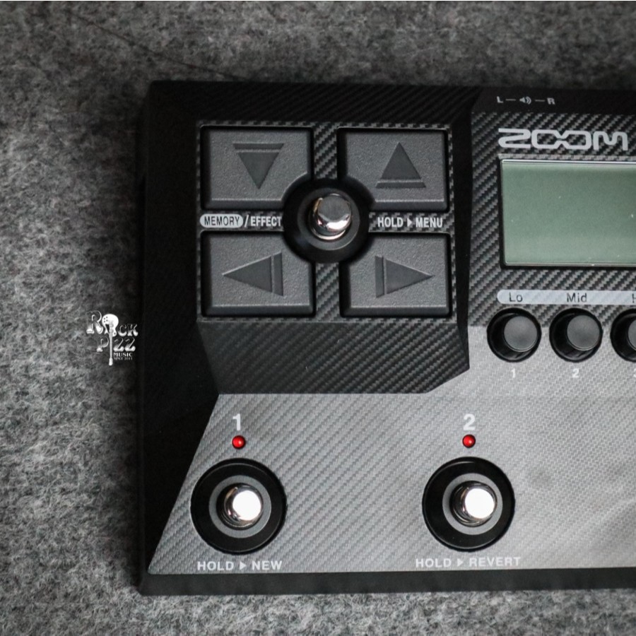 ZOOM B2 B-2 B 2 FOUR BASS MULTIEFFECTS PROCESSOR EFEK BASS