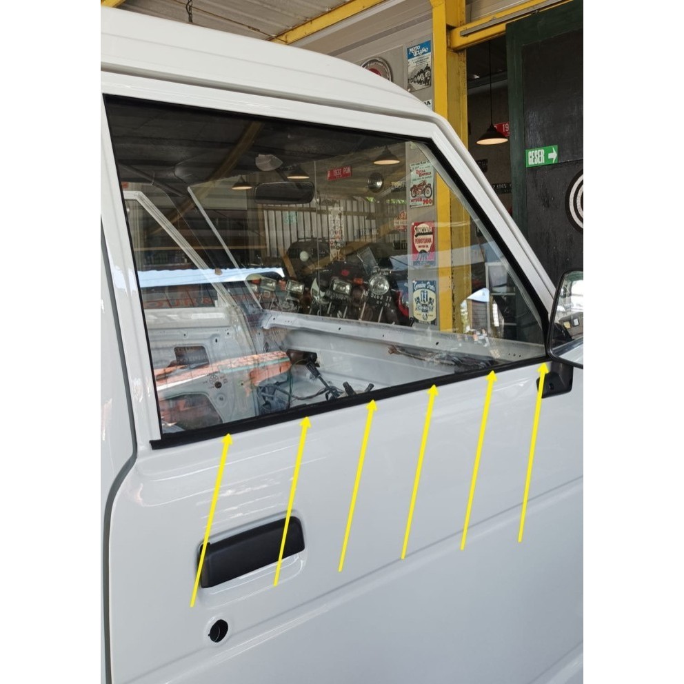 Pelipit Kaca Jendela Luar Dalam Set (4PCS) Daihatsu Hijet 1000 | Karet Kaca Pintu Mobil Hijet