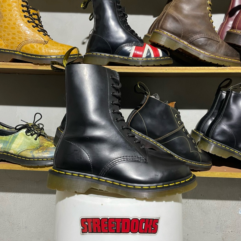 dr martens 1490 black smooth original like new (size 39/40)