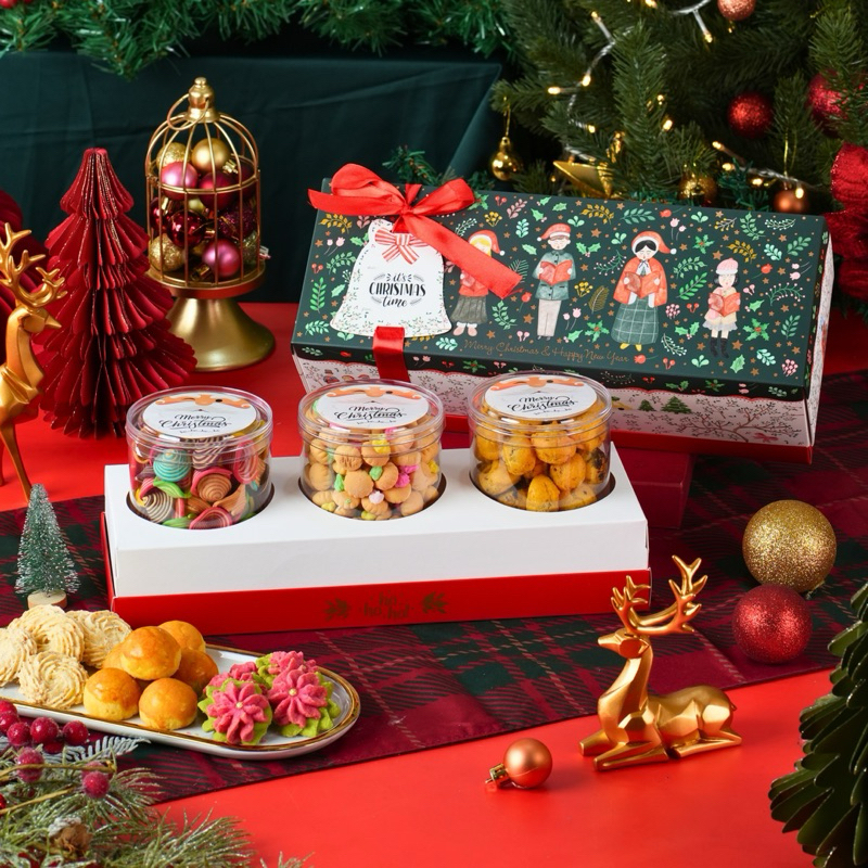 

Hamper Parcel Kado Natal Murah | Christmas Souvenir Gift Box ~ (3 Toples 400GR) Cookies / Snack