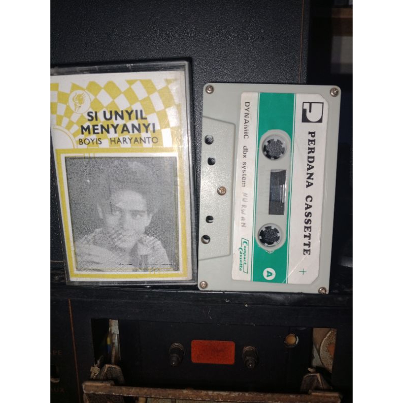 kaset pita si unyil menyanyi