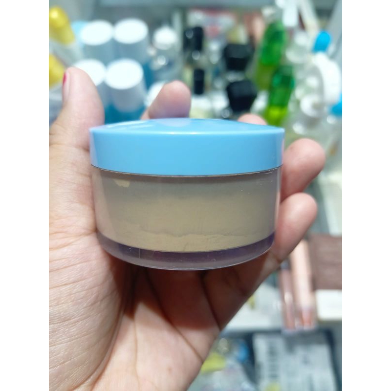 PL Bedak tabur Wardah ORI side 03 isian sisa separuh exp aman. 2026