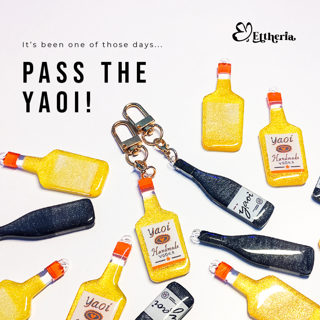 Yaoi Drinks Wine Vodka Epoxy Resin Keychain Glow in the Dark [Original Merchandise]