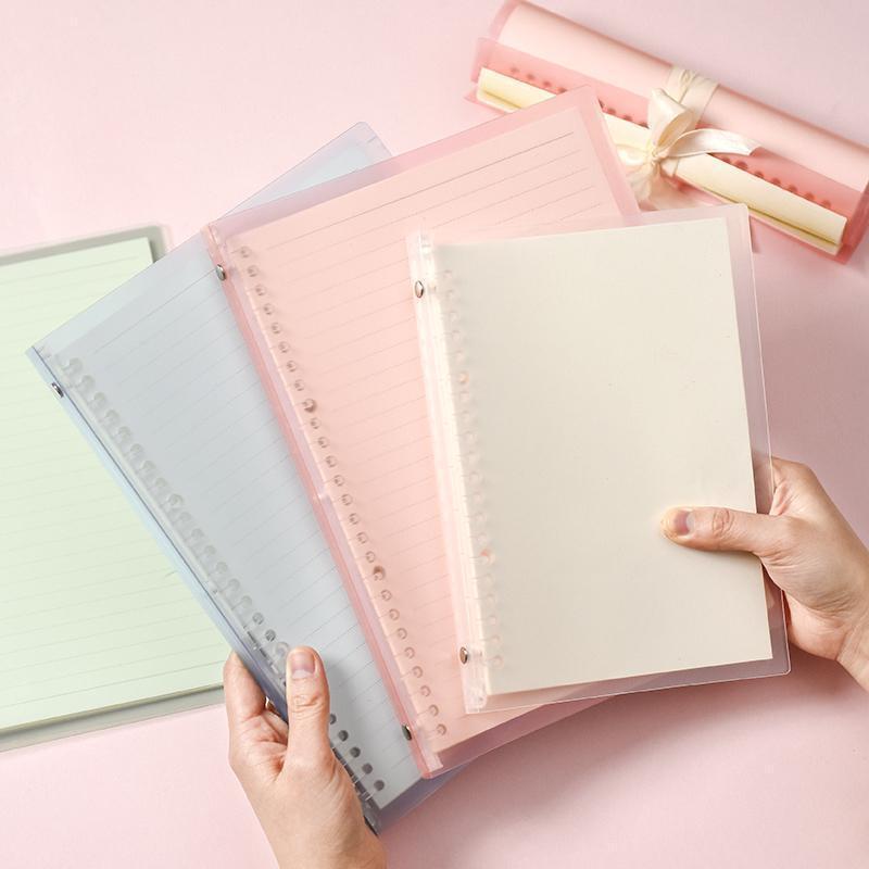 

Binder A5 Buku Tulis Sekolah Notebook binder yang dapat dilepas, lembut, dan tahan air 30 lembar
