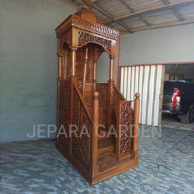 Mimbar Masjid Nabawi Kubah Tangga Besar Kayu Jati