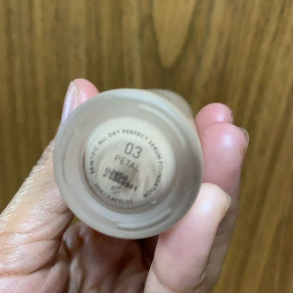 Skintific foundation preloved