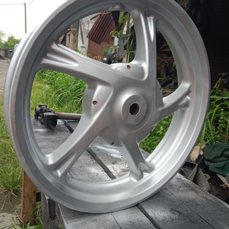 VELG DEPAN BELAKANG 1 SET YAMAHA FINO 125 GRANDE MIO GEAR 125 MIO S MIO Z depan 14/1.85 belakang 14/