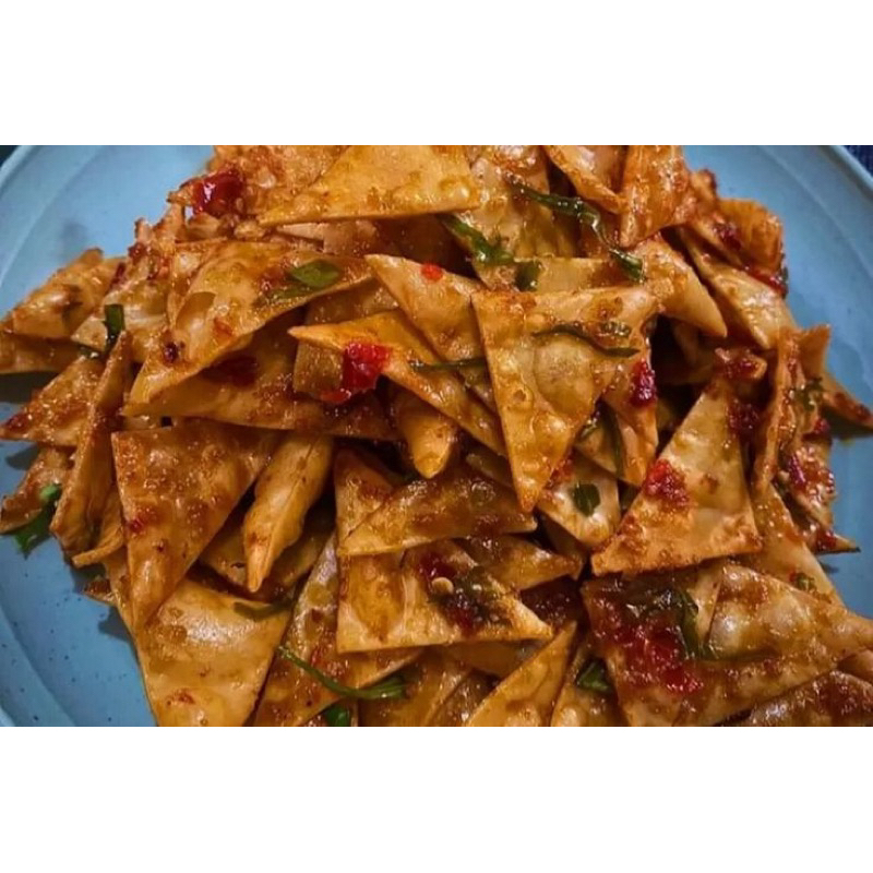 

Kulit Pangsit Crispy Pedas Chili oil daun jeruk 100gr