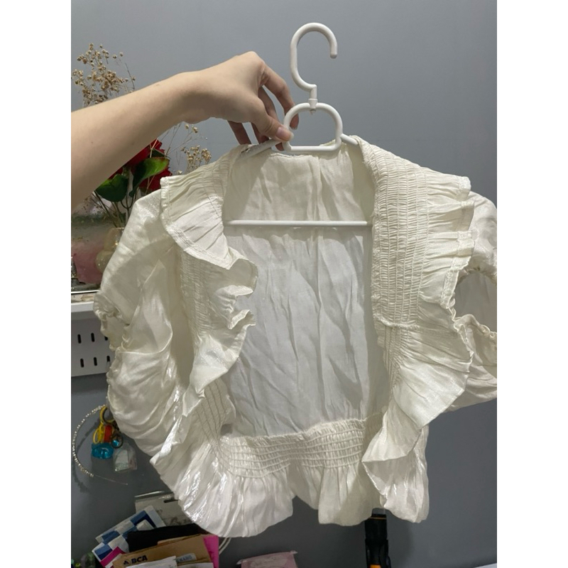 Outer / Crop Outer Putih / Atasan / Shimmer / PRELOVED