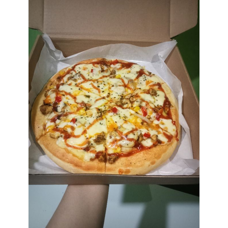 

PIZZA CHEESE CHICKEN MEDIUM