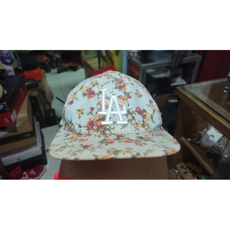 topi mlb LA