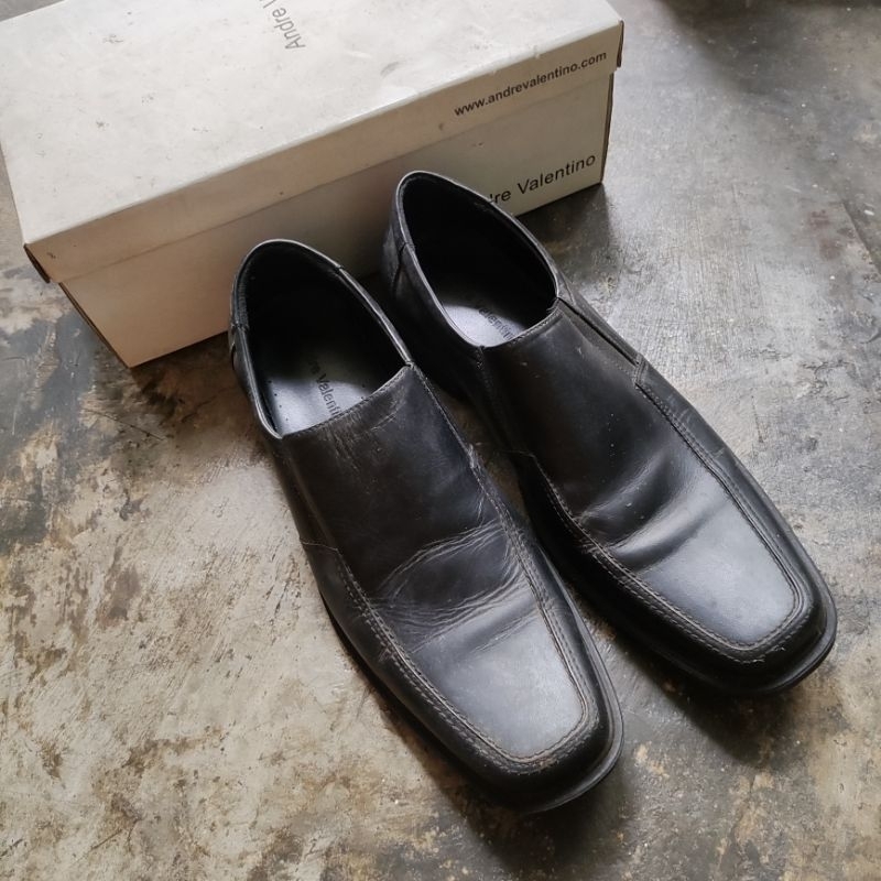preloved second sepatu pria anak laki loafer vantofel office kantor sneakers