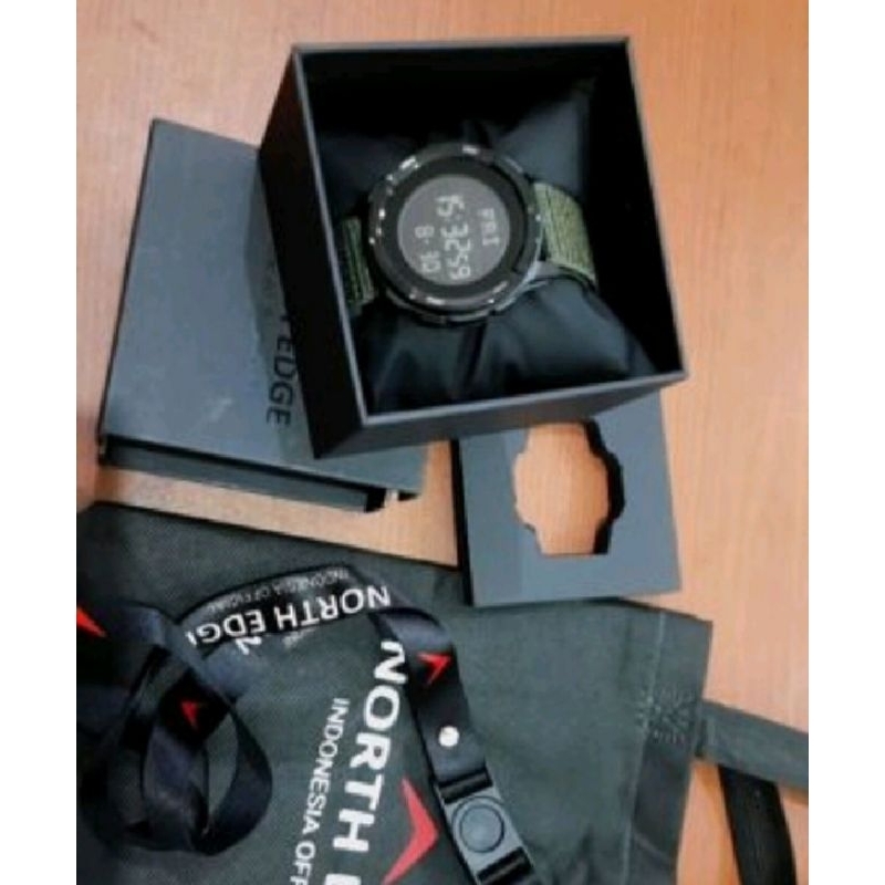 Preloved Jam Tangan NorthEdge