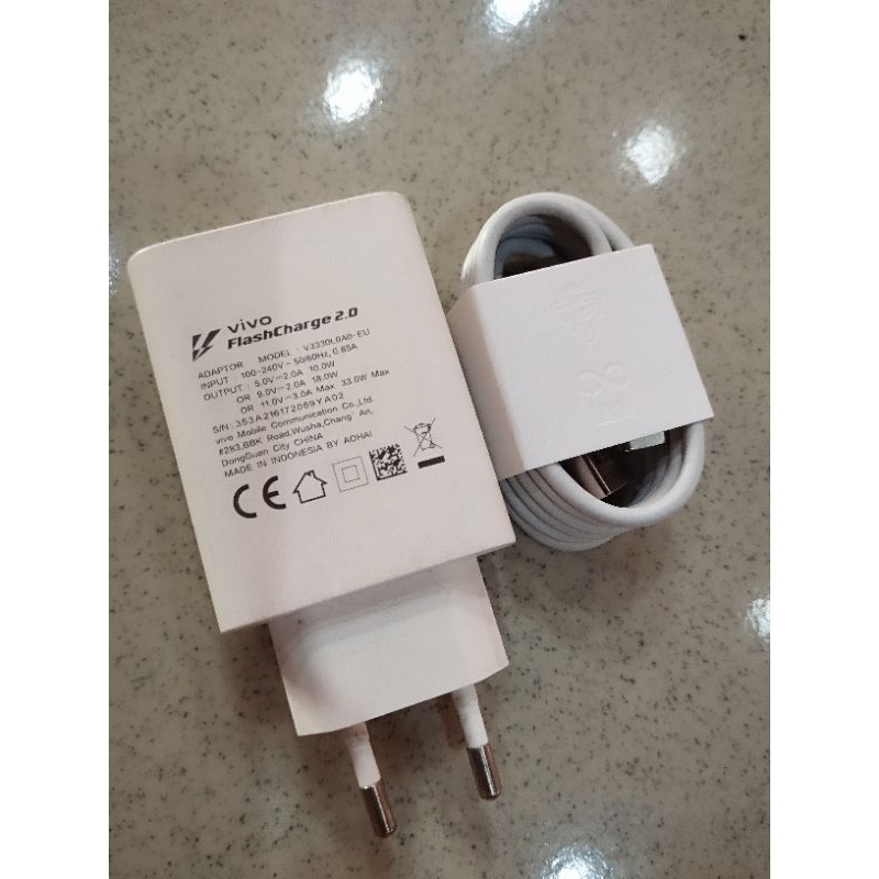 CARGER SECOND ORIGINAL VIVO V21 3AMPERE 33WATT FLASH CHARGING